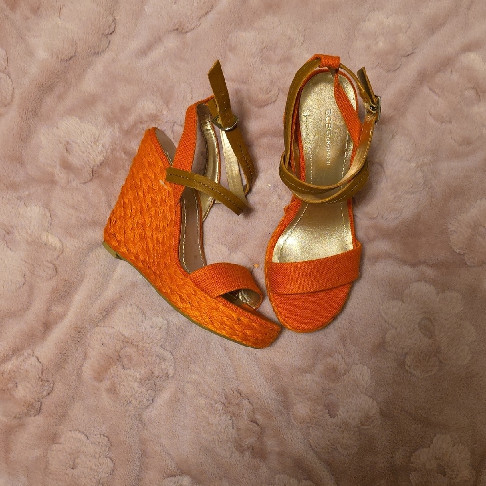 Never Worn, BCBGMaxAzria Vibrant Orange Wedges